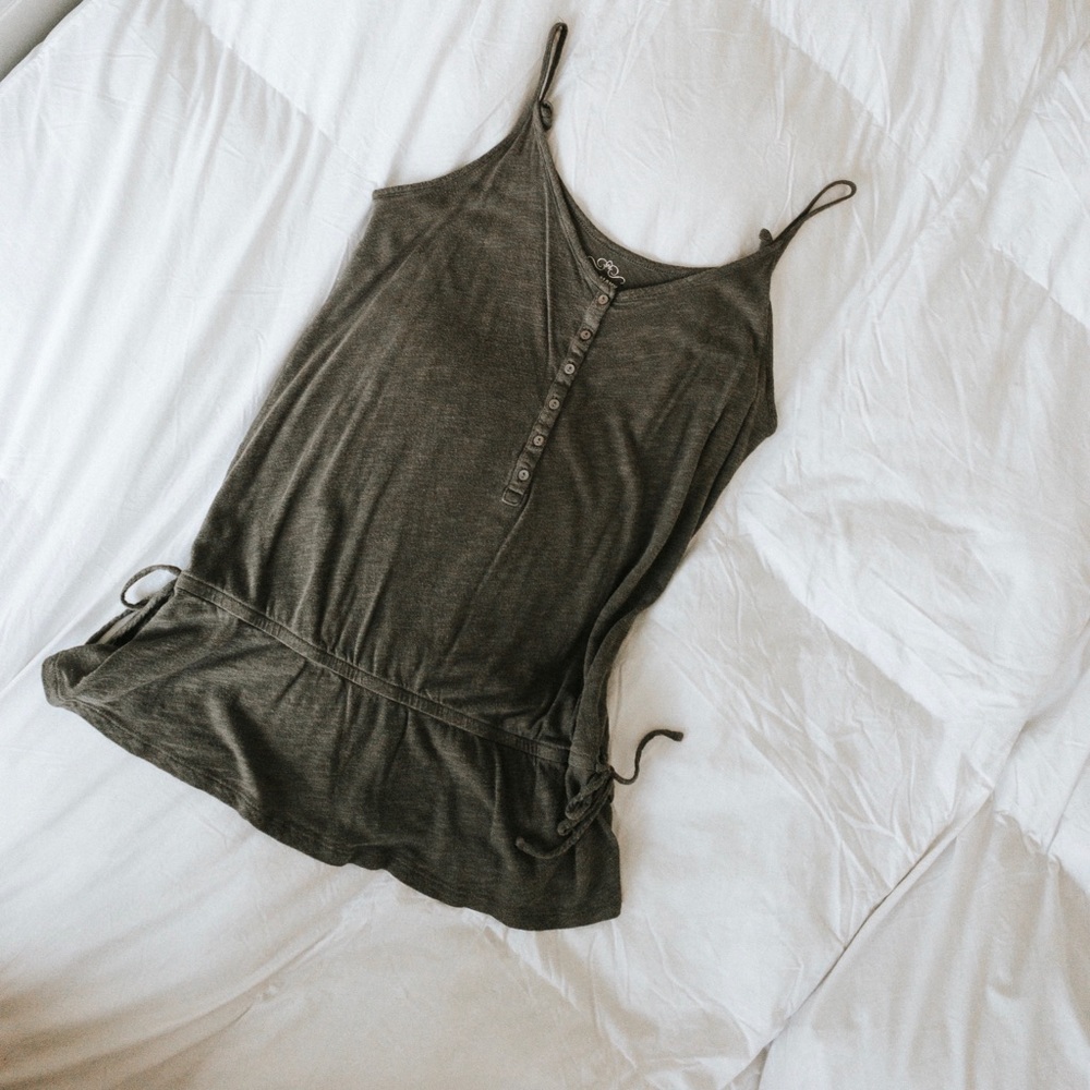 Old navy hunter green tank top